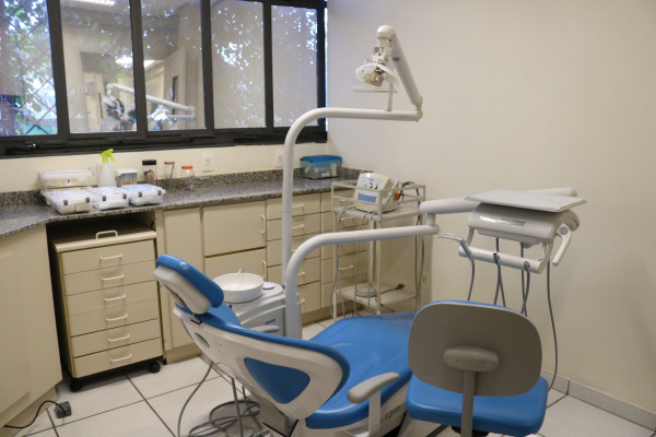 4 consultórios odontológicos